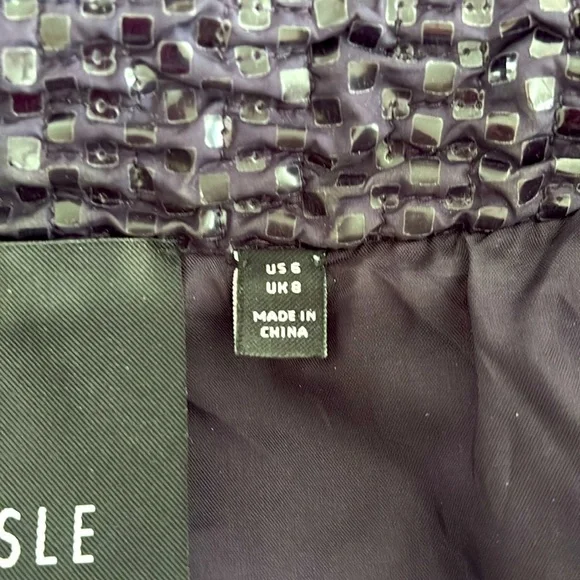 NWOT Carlisle Textured Dark Purple Lined Blazer. Decorative Buttons. Size 6 - Picture 10 of 14